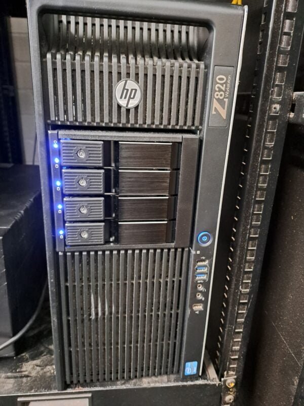 HP Workstation Z820 64TB